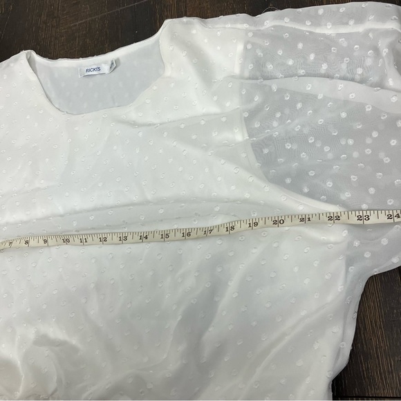 Ricki's XXL white top - Picture 5 of 8